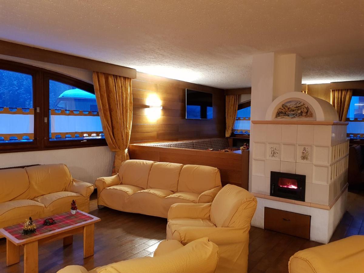 Hotel Alle Tre Baite Santa Caterina Valfurva Εξωτερικό φωτογραφία