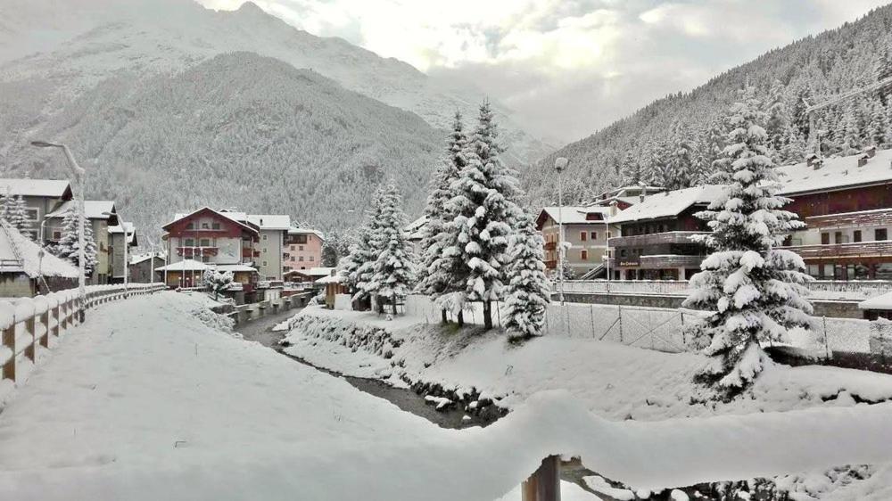 Hotel Alle Tre Baite Santa Caterina Valfurva Εξωτερικό φωτογραφία